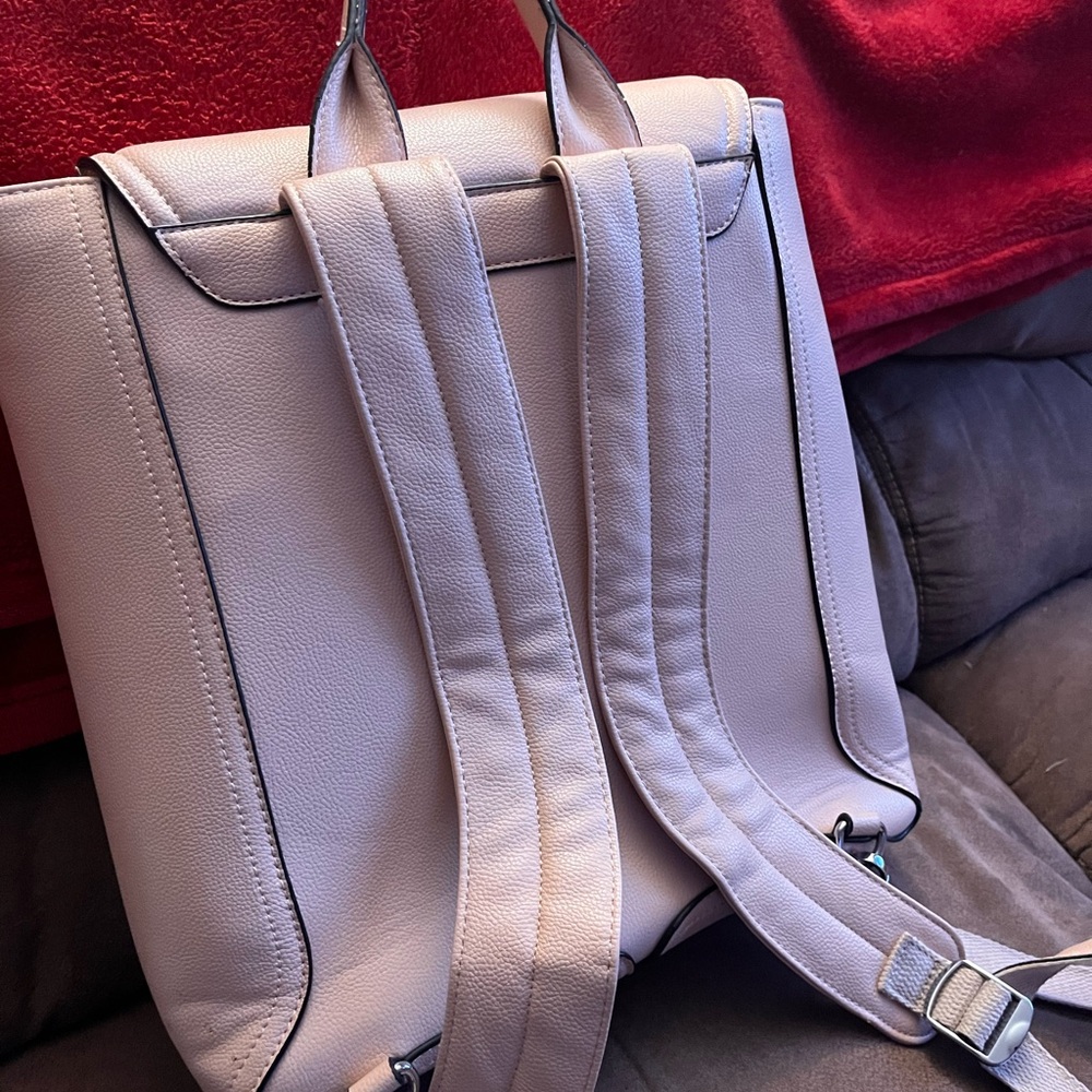 Chic Pink Backpack with Structured Design and Metal Accents - Picture 2 of 8